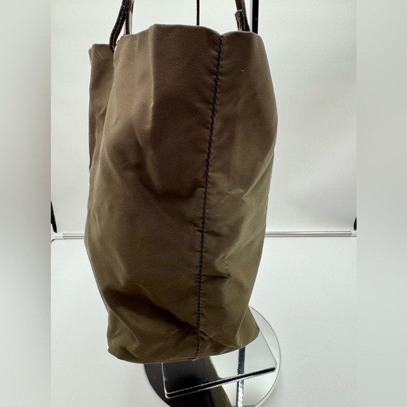 Fendi-Authentic-Tote Bag Nylon Olive Green - Picture 5 of 12
